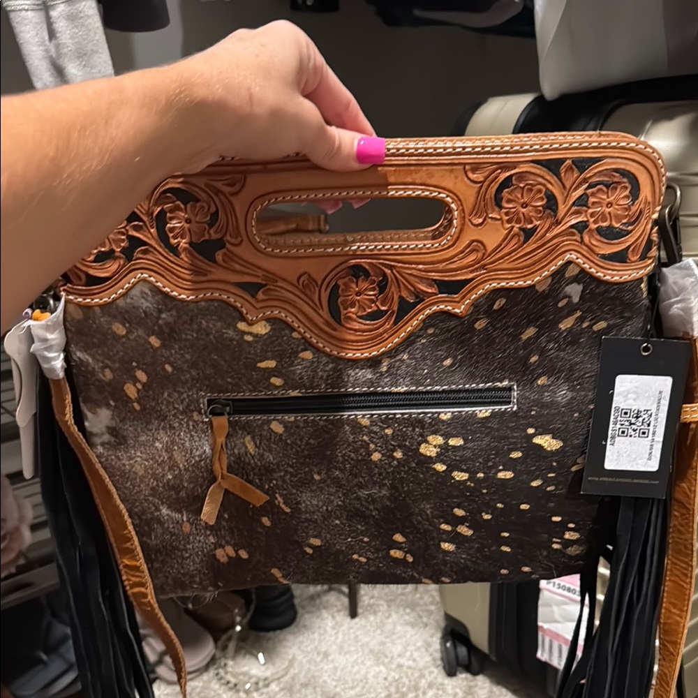 Fringed faux Leather and faux Cowhide Bag brand new - Picture 2 of 6